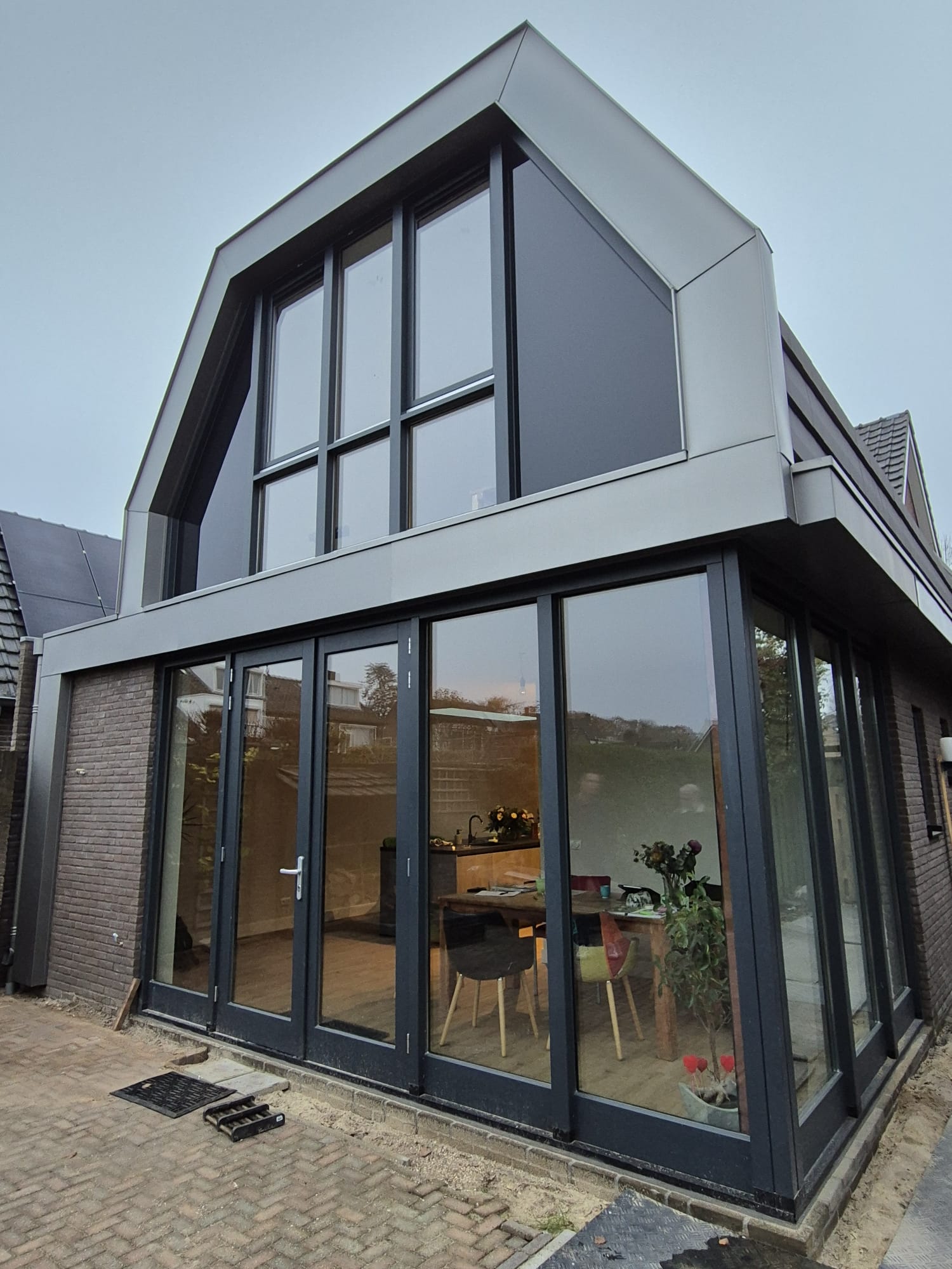 Construxx construction team working on a home extension project in Eindhoven
